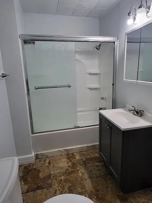 Sioux City House: 721 W 4th St