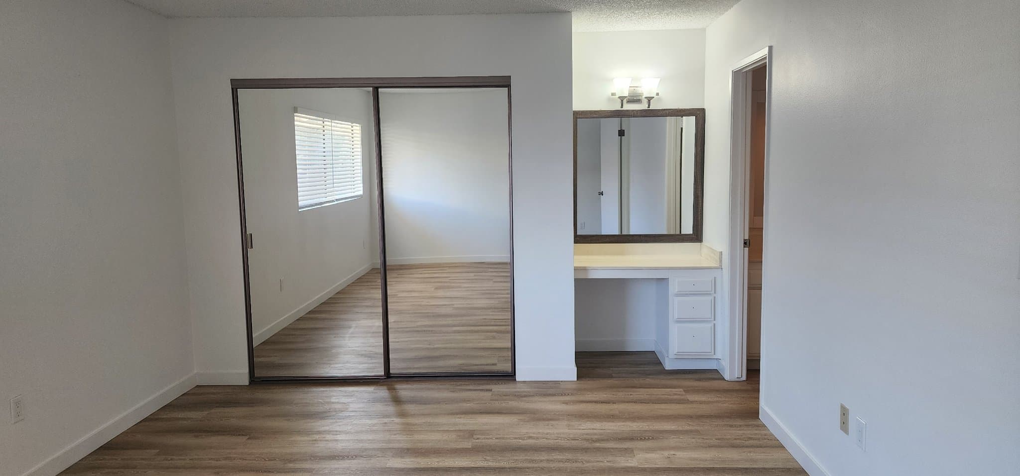 Redondo Beach Townhome: 714 N. Irena Ave.