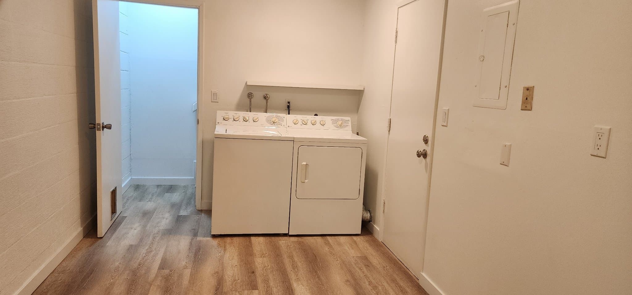 Redondo Beach Townhome: 714 N. Irena Ave.
