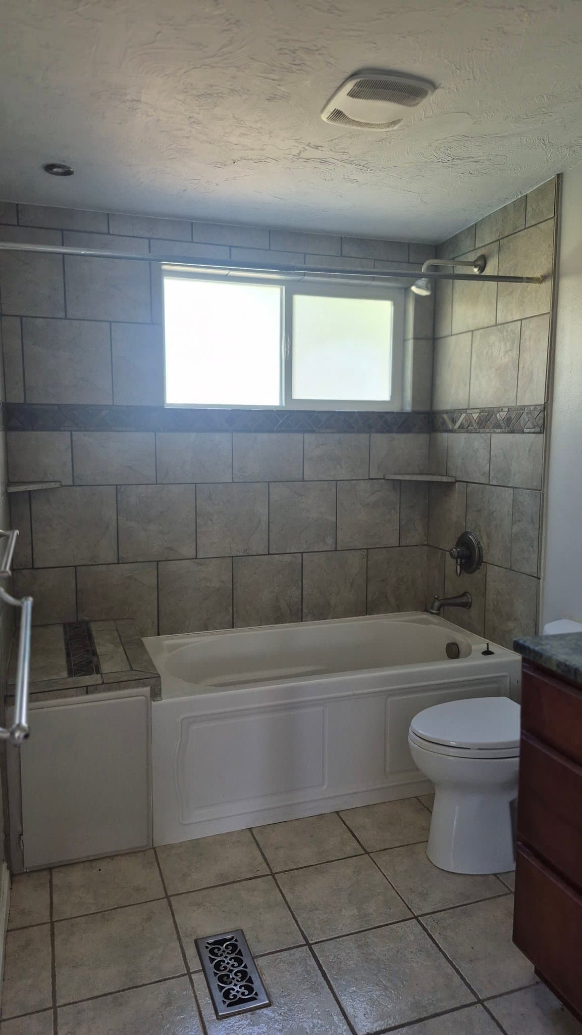 Murray House: 1447 E 5935 S