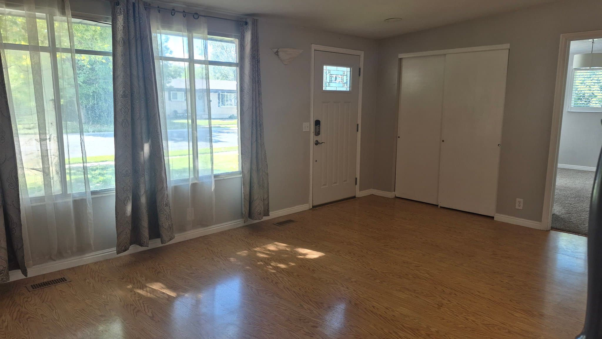 Murray House: 1447 E 5935 S