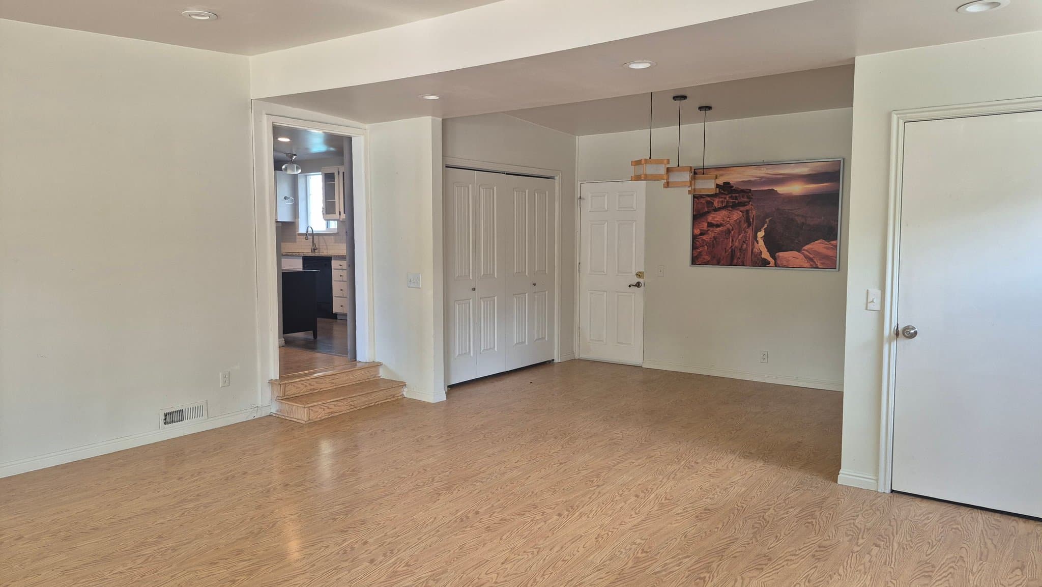 Murray House: 1447 E 5935 S