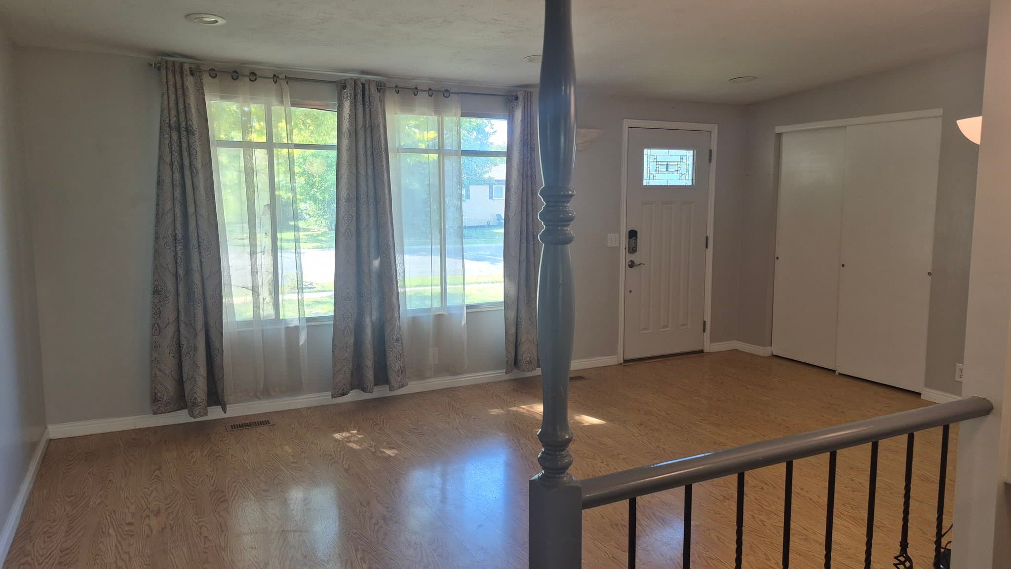 Murray House: 1447 E 5935 S