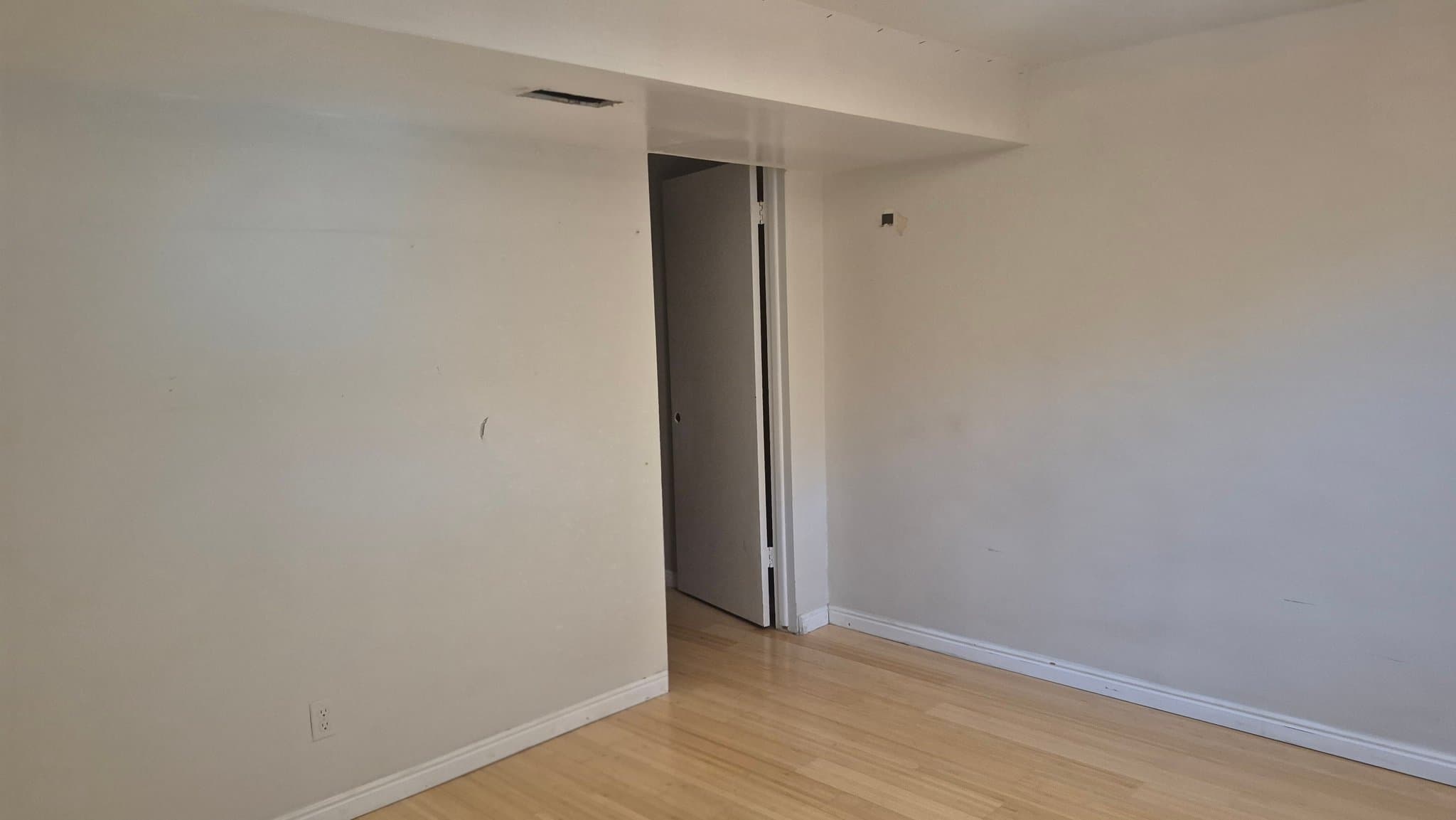 Murray House: 1447 E 5935 S
