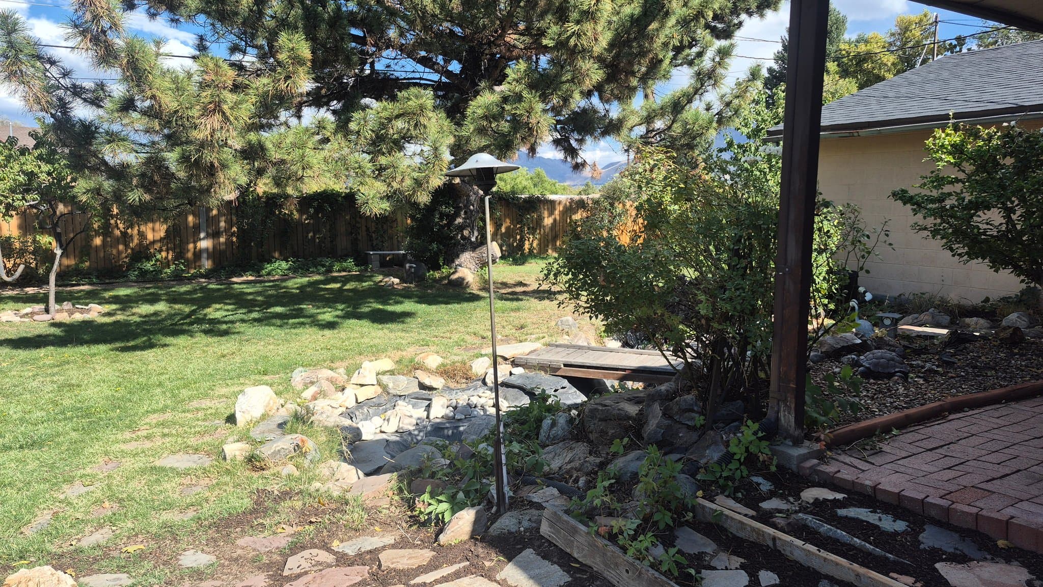 Murray House: 1447 E 5935 S