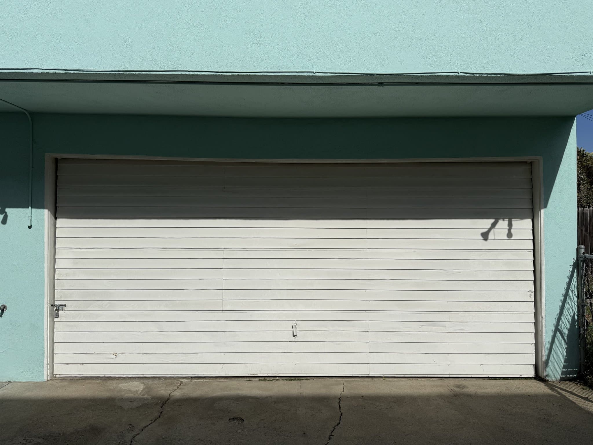 Los Angeles Multiplex: 3736 S Bentley ave