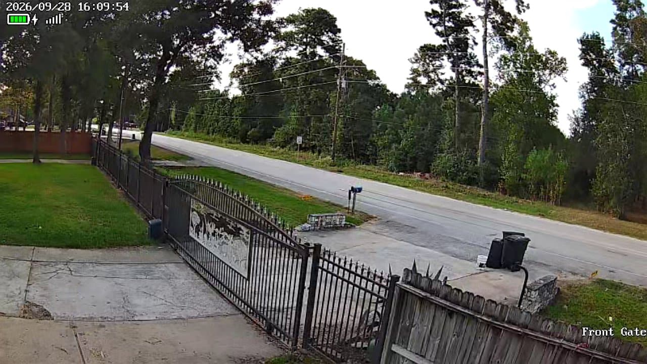 Conroe House: 1111 Chateau Woods Parkway Dr