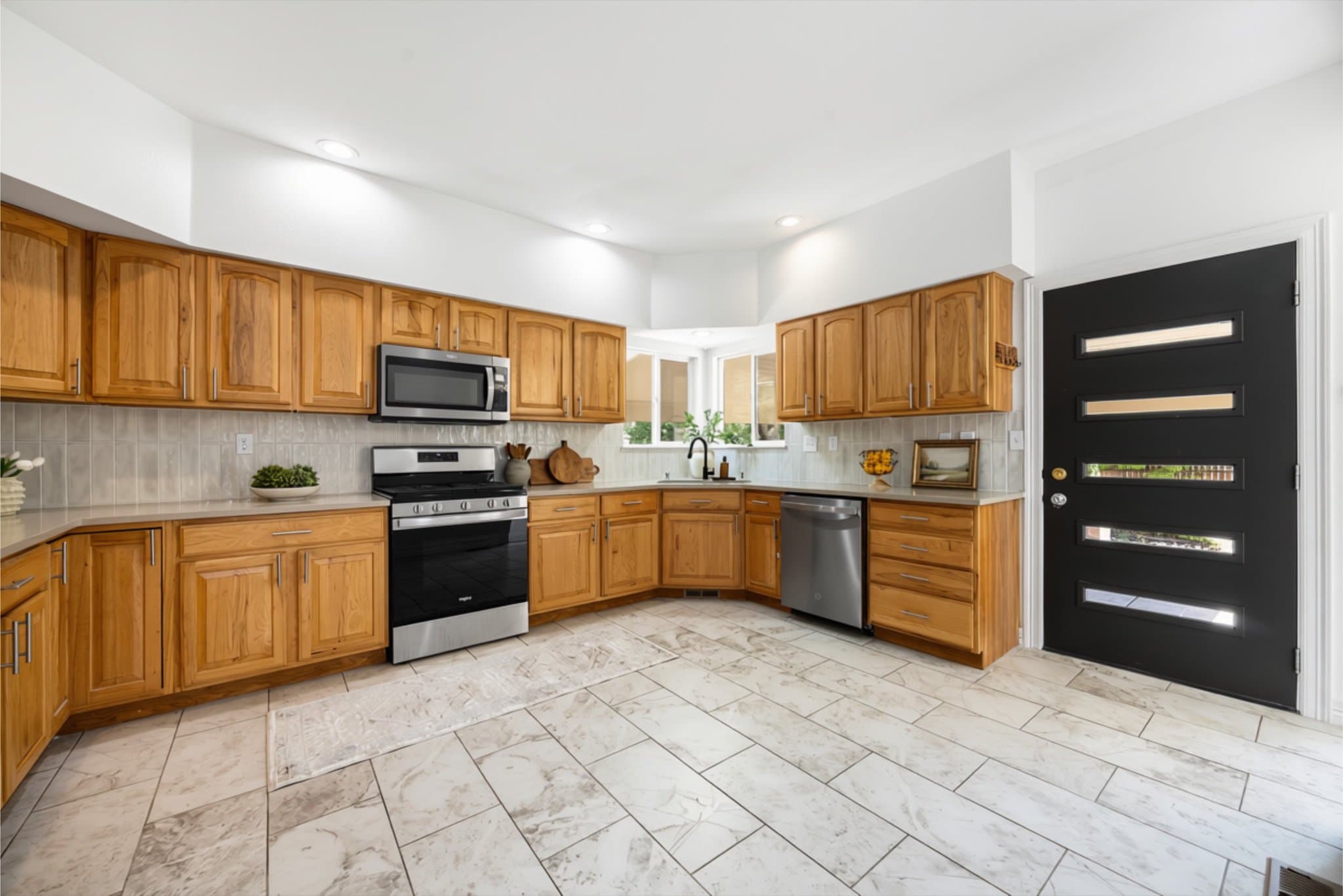 Fort Lupton House: 312 Mountain View Ave