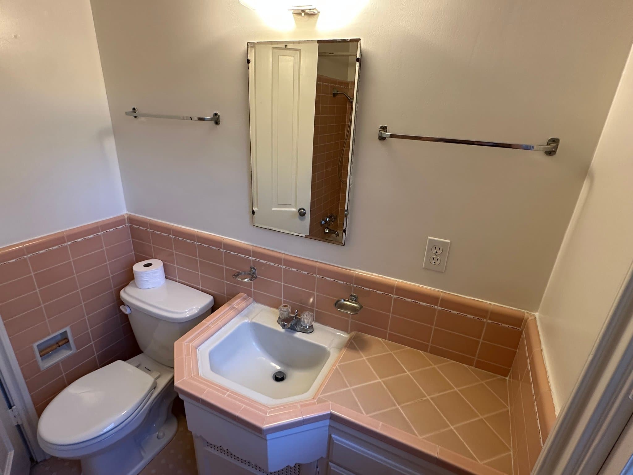 South Pasadena Apartment: 1616 Fair Oaks Ave,
