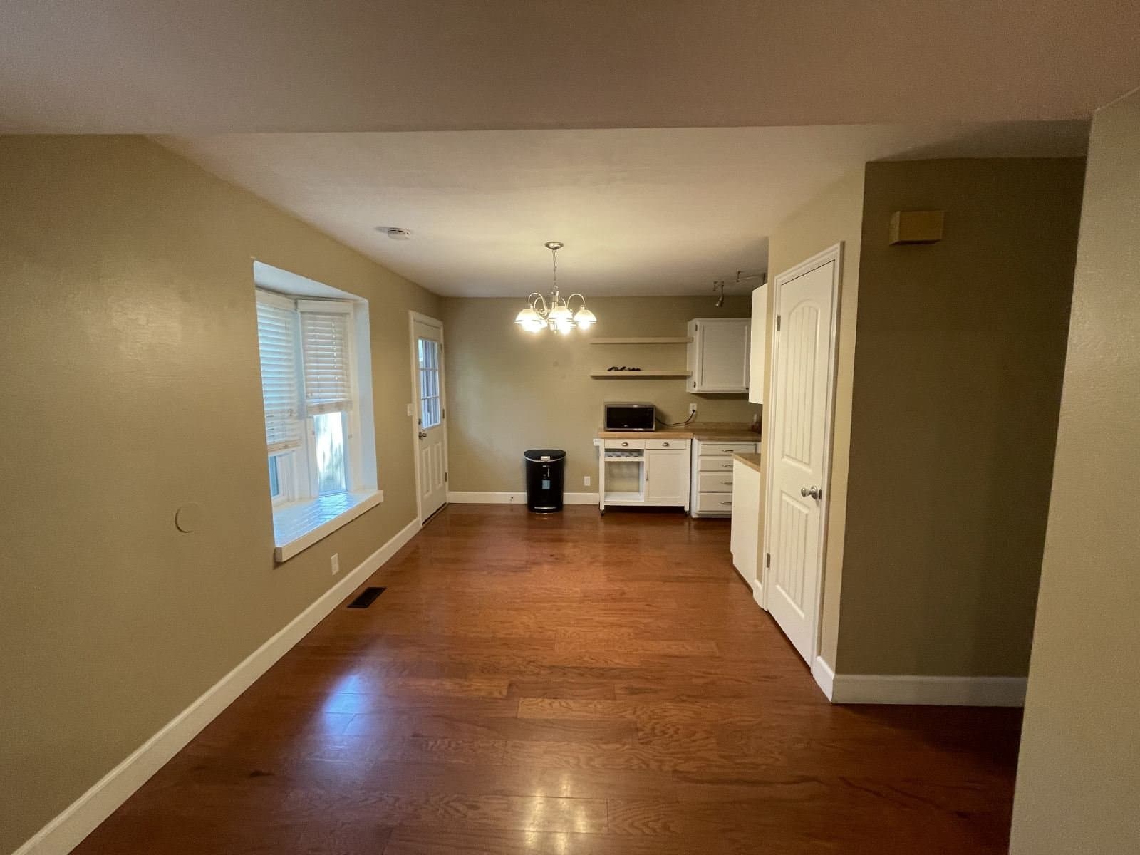 Midvale Townhome: 662 E Cobblestone Ln