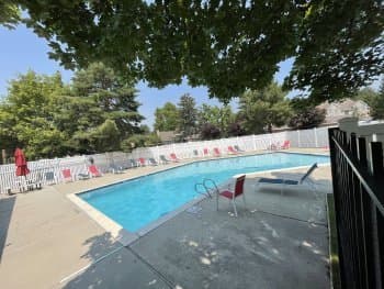 Midvale Townhome: 662 E Cobblestone Ln