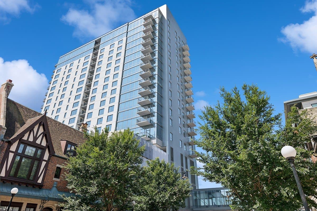 Chicago Condo: 1122 Westgate St