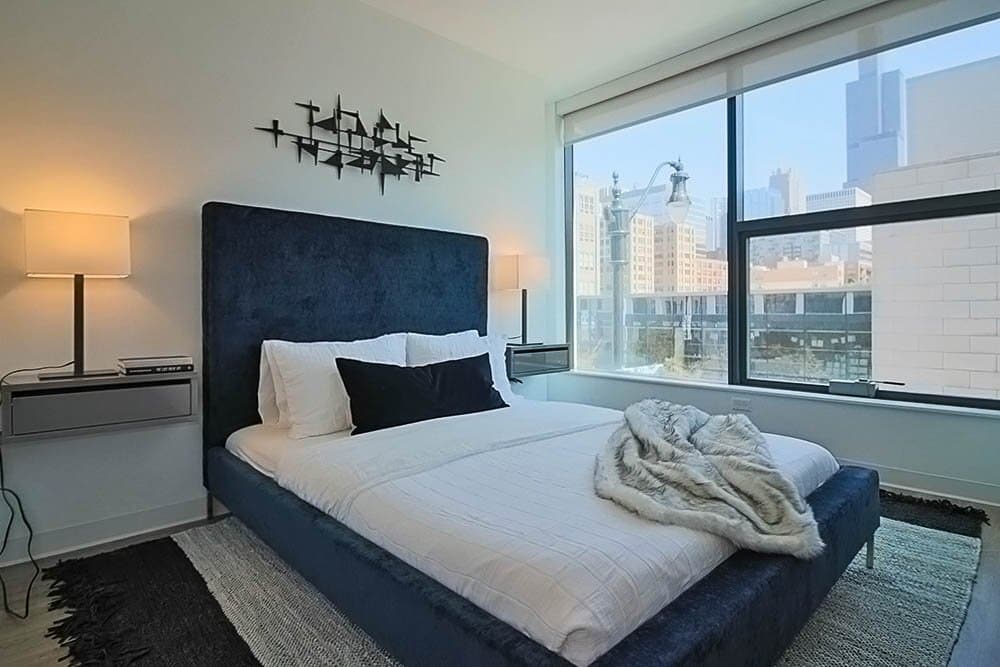 Chicago Condo: 839 W Van Buren St
