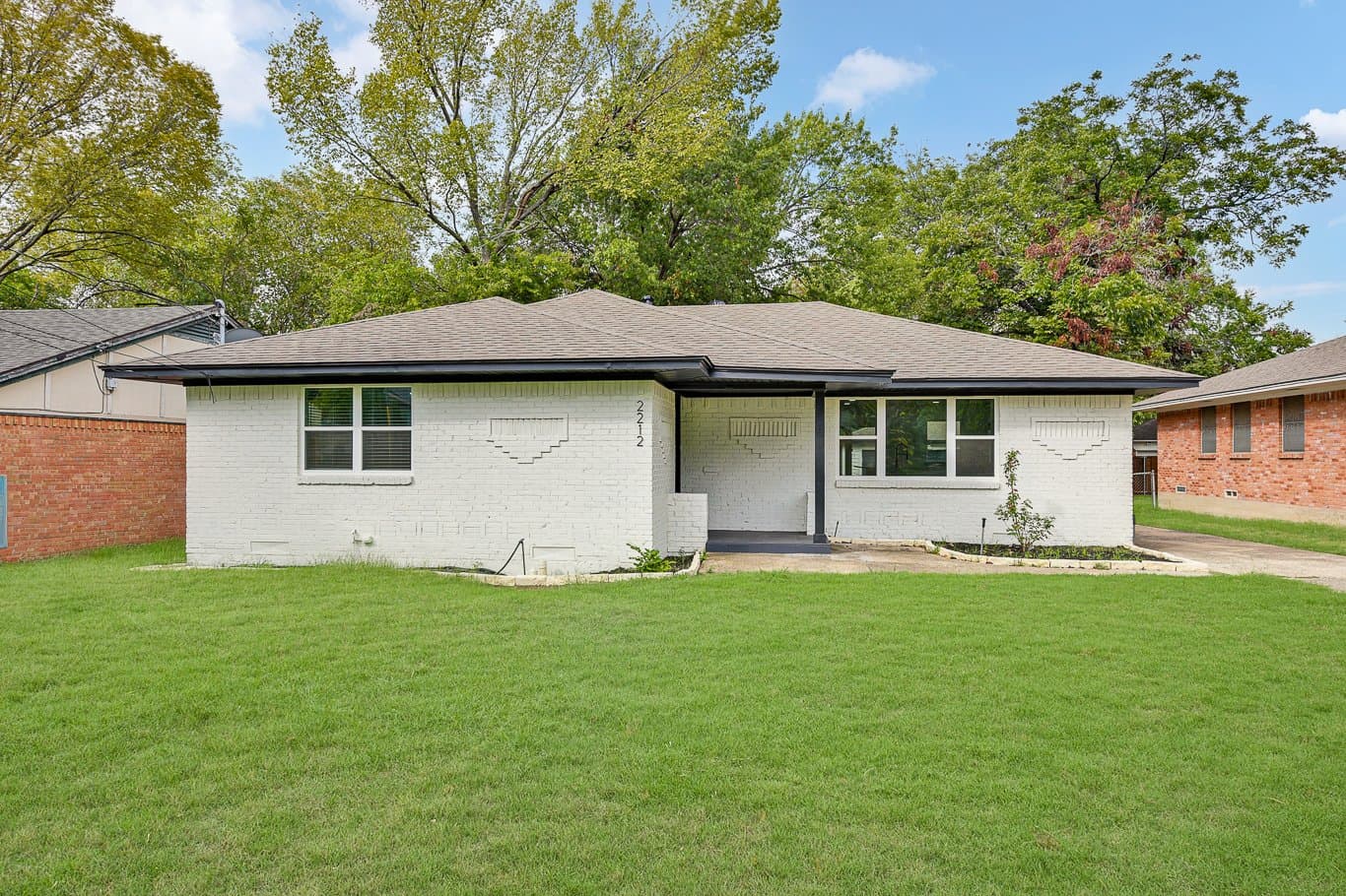 Dallas House: 2212 Larry Drive