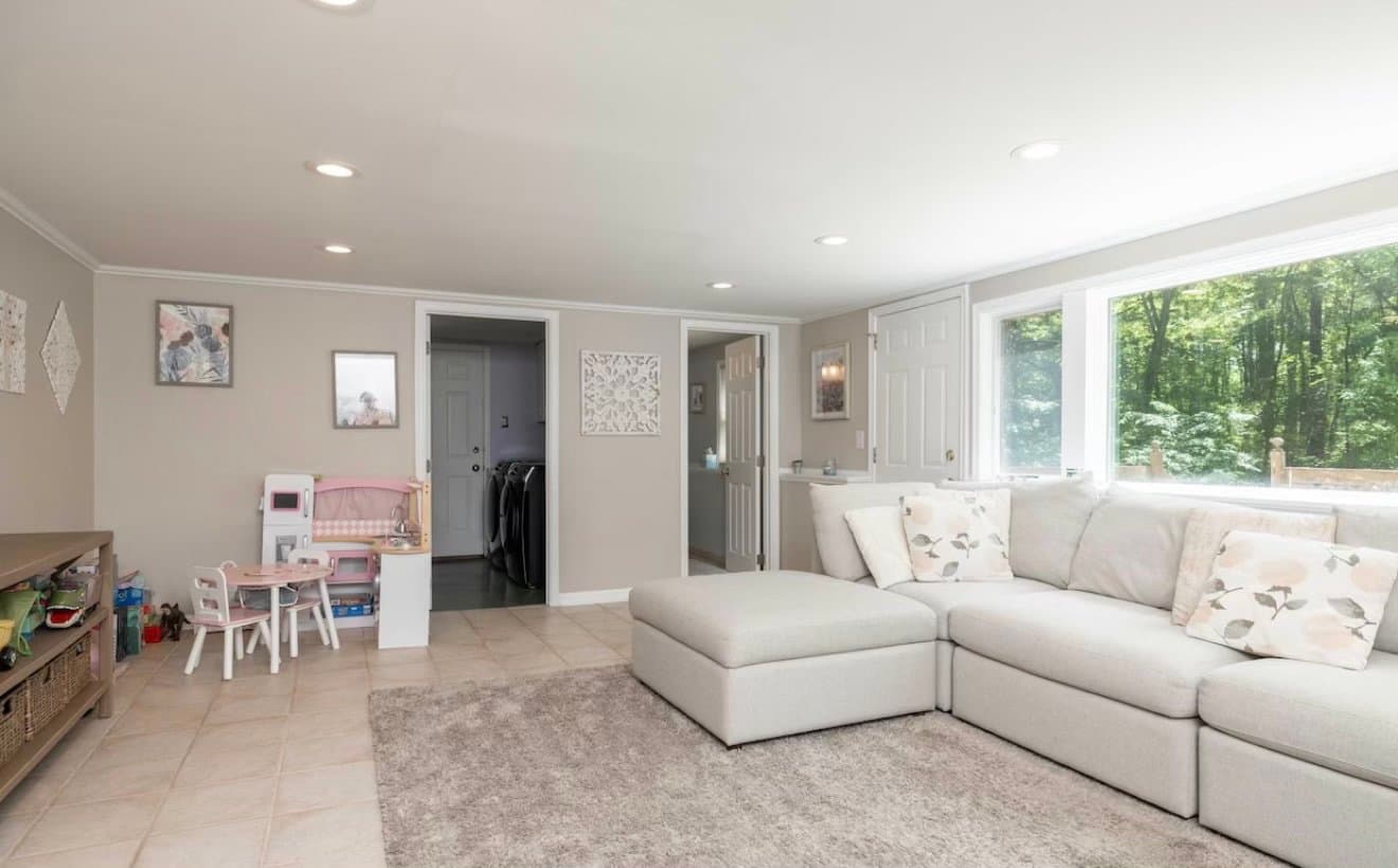 Wilmington House: 104 Delview Dr