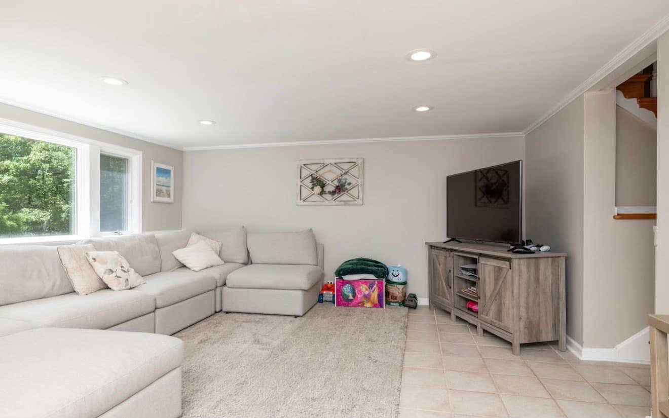 Wilmington House: 104 Delview Dr