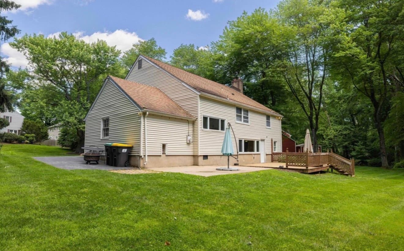 Wilmington House: 104 Delview Dr