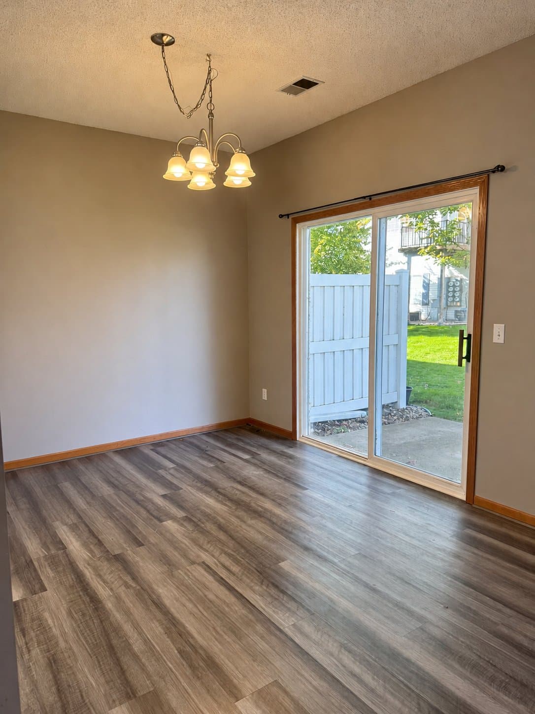 Shakopee Townhome: 1471 Yorkshire Ln