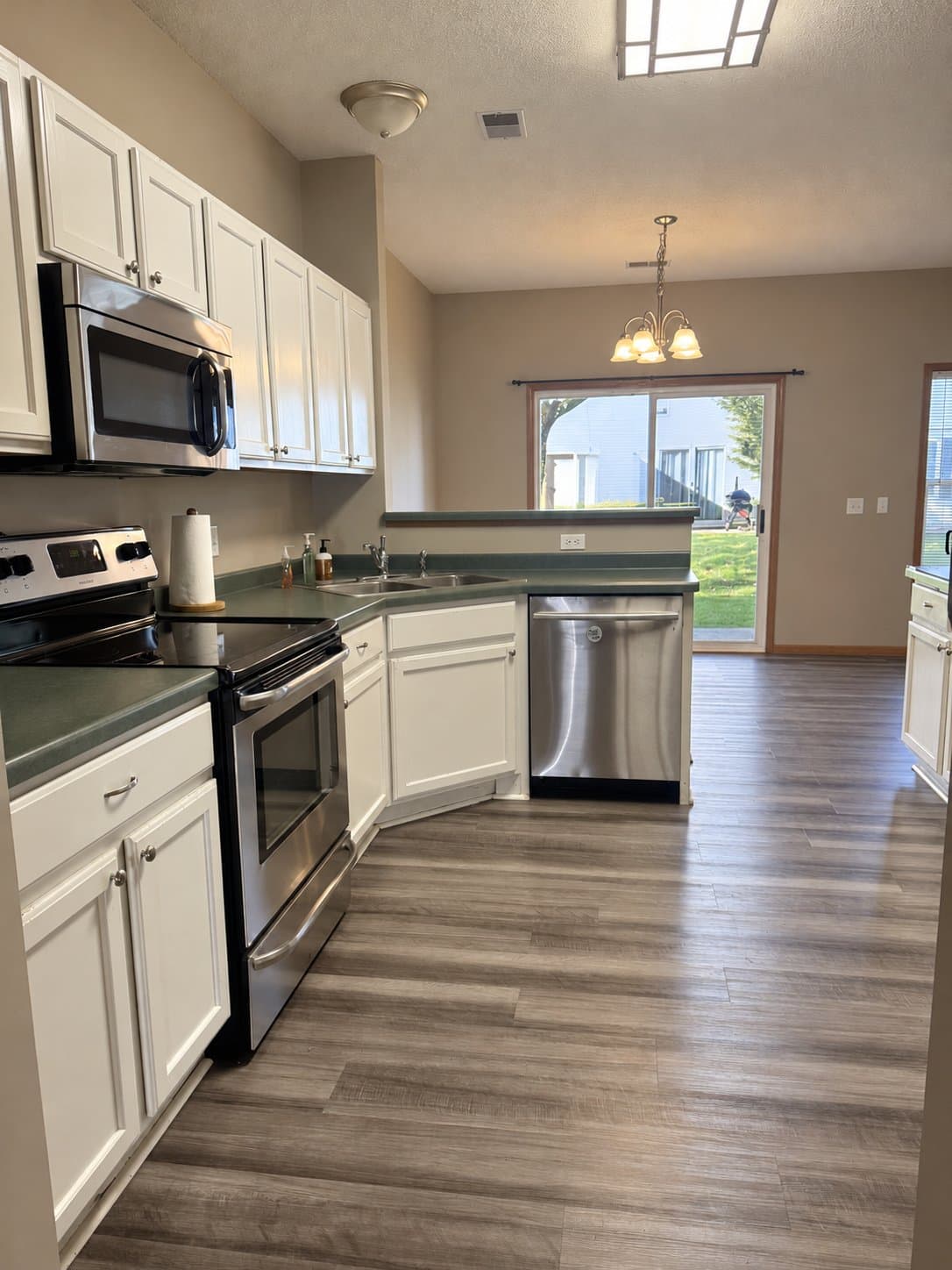 Shakopee Townhome: 1471 Yorkshire Ln