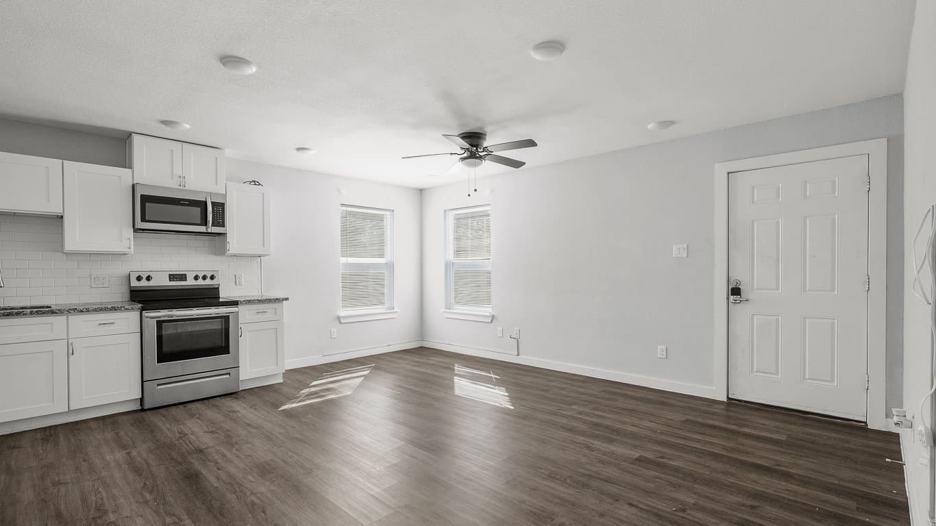 Houston Multiplex: 11610 Danford Ln