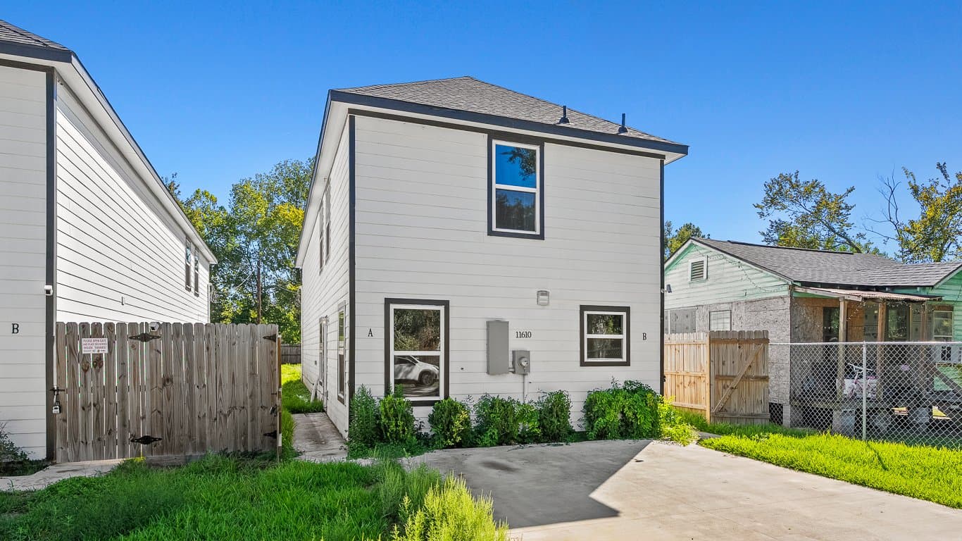 Houston Multiplex: 11610 Danford Ln