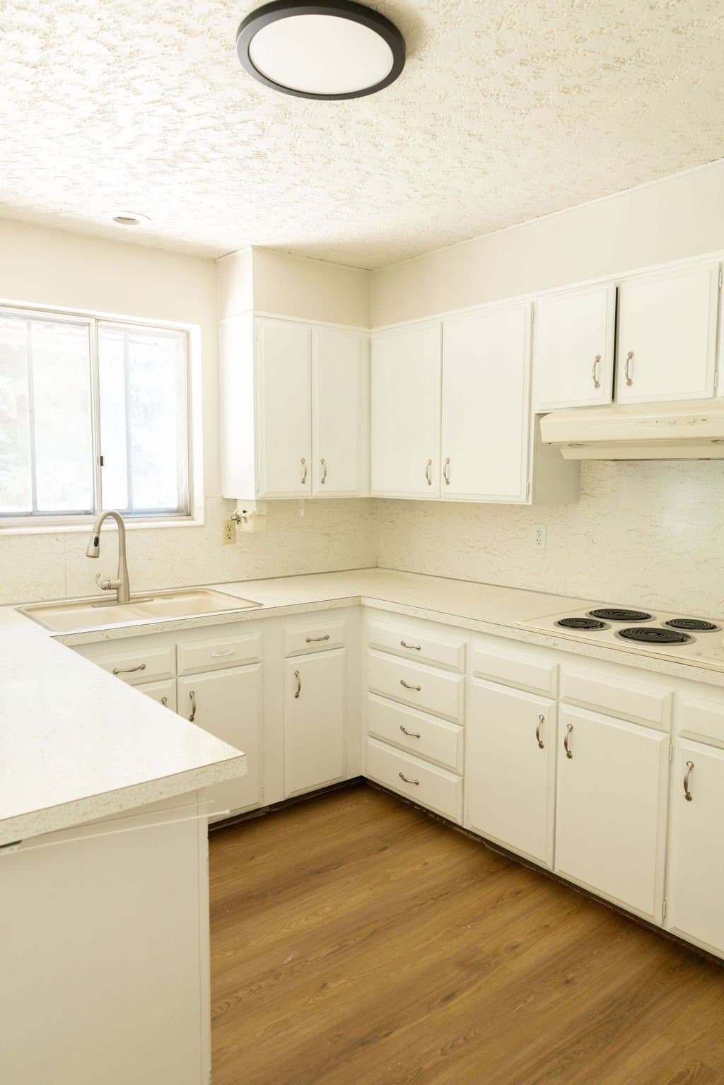 Huntsville House: 916 S 6800 E