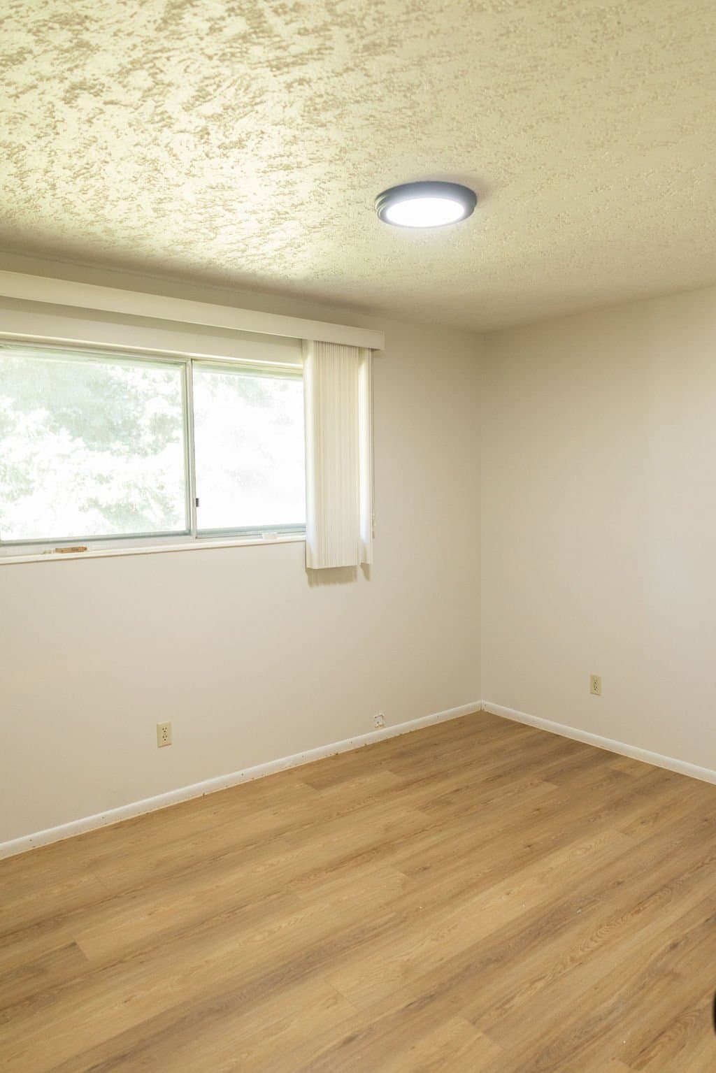 Huntsville House: 916 S 6800 E