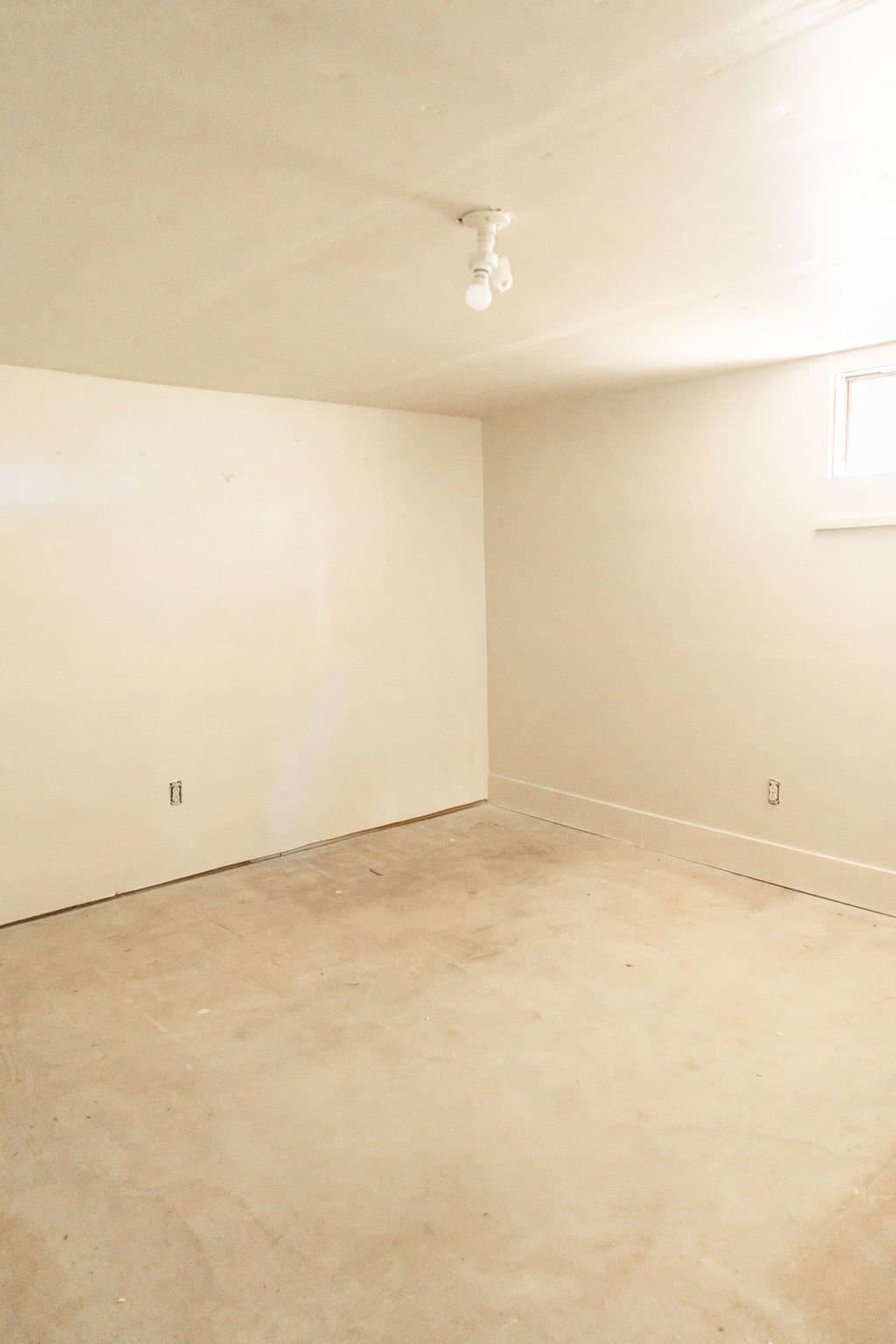Huntsville House: 916 S 6800 E