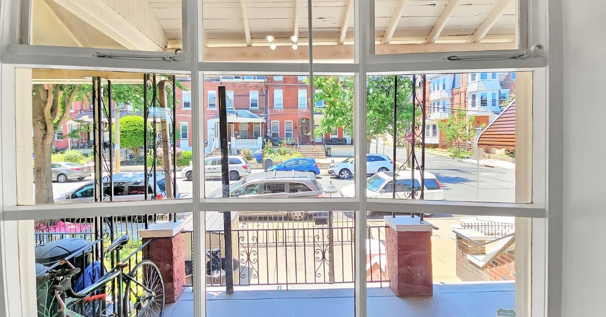 Philadelphia Townhome: 637 N 32nd St