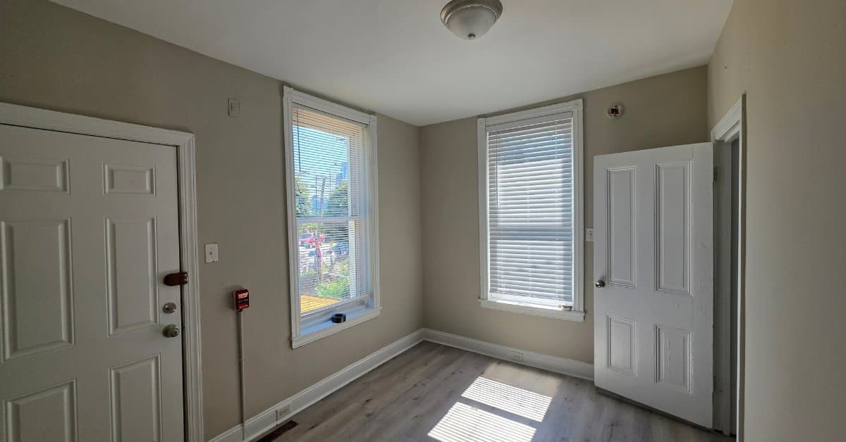 Philadelphia Townhome: 637 N 32nd St