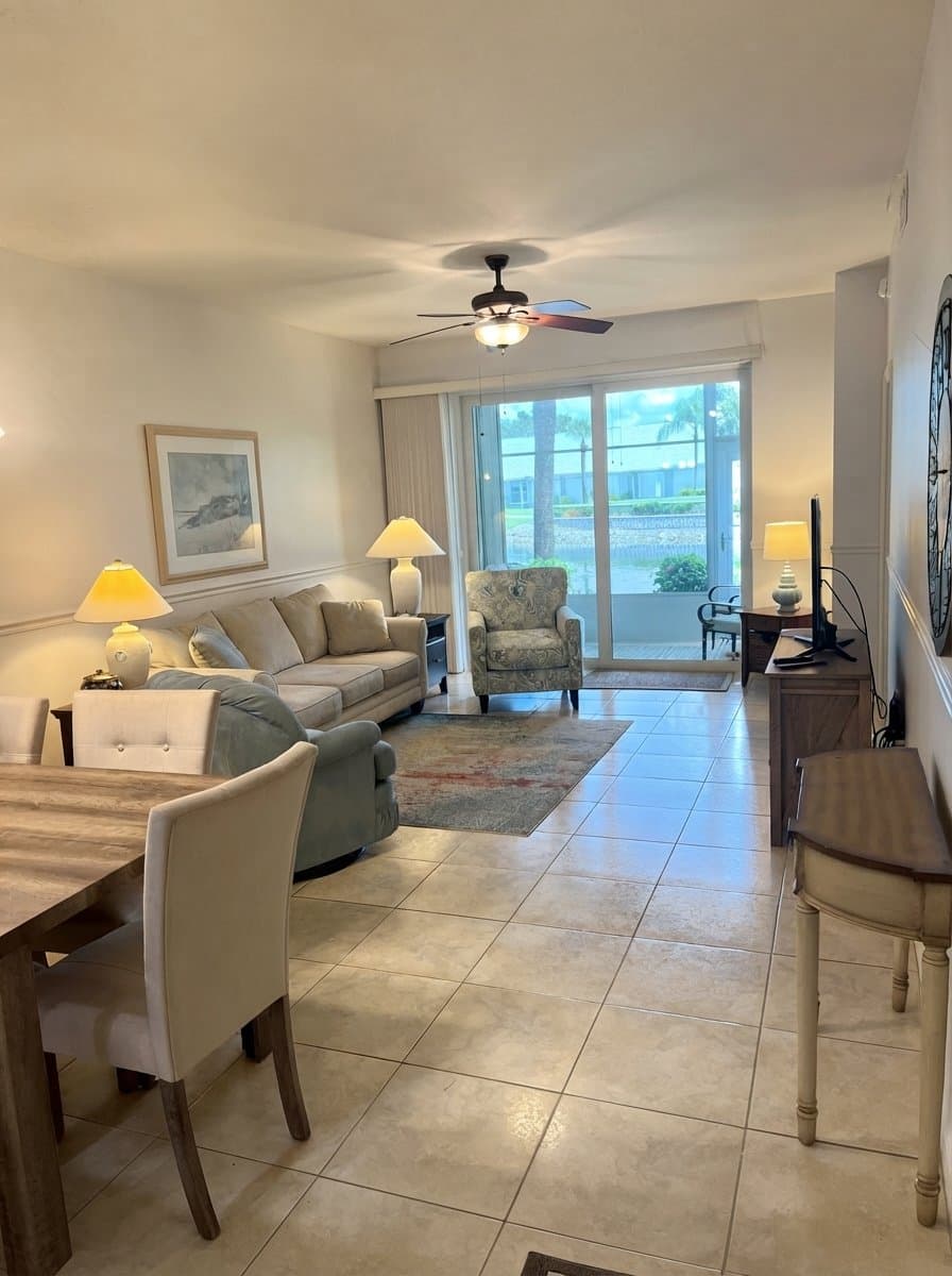 Estero Condo: 20621 Country Creek Dr
