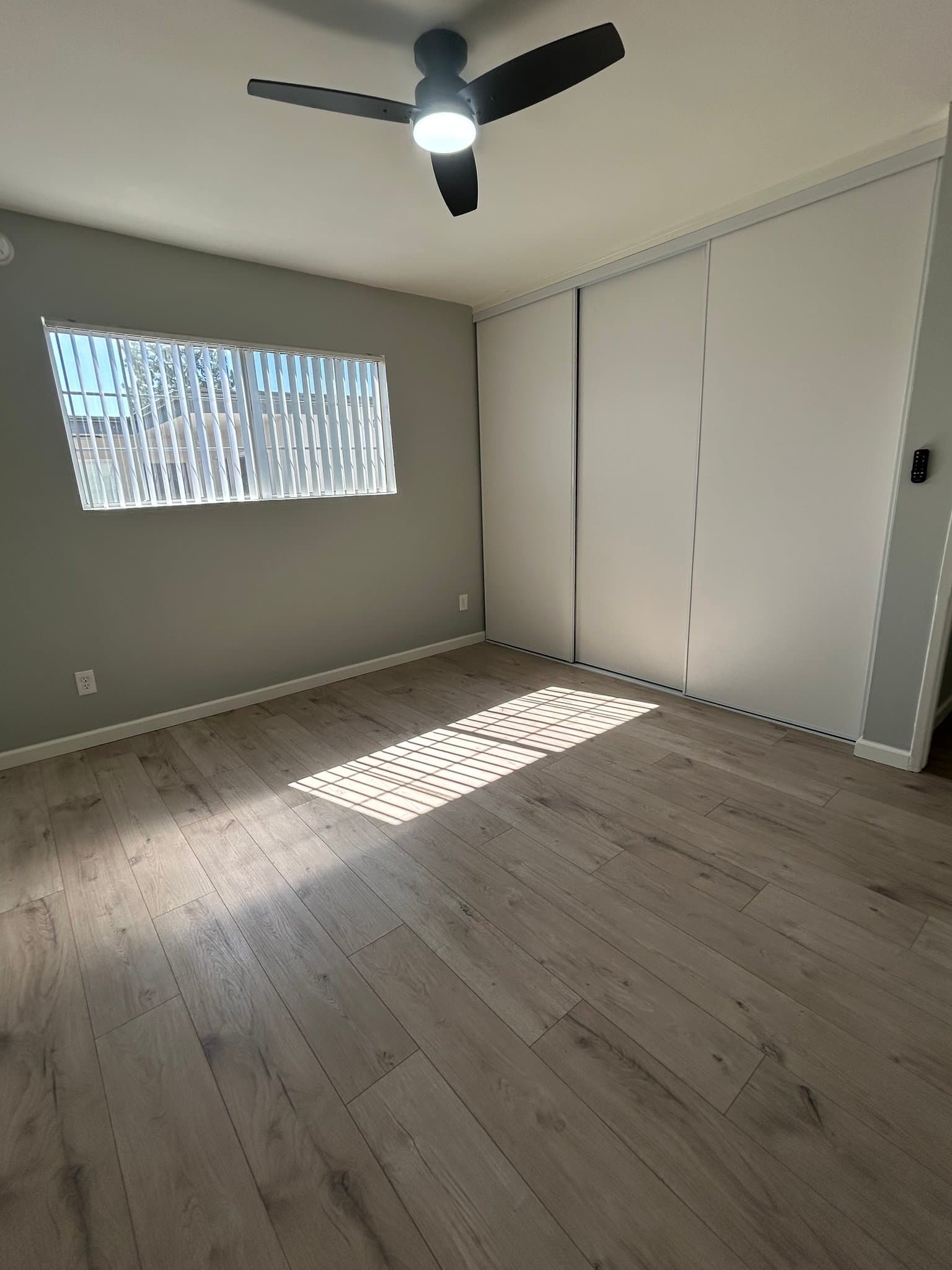 Canoga Park Apartment: 8820 Topanga Canyon Blvd Apt 9