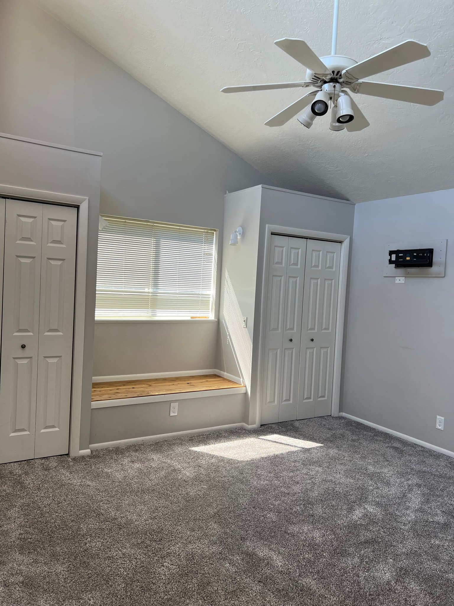 Provo House: 2066 N 1220 E
