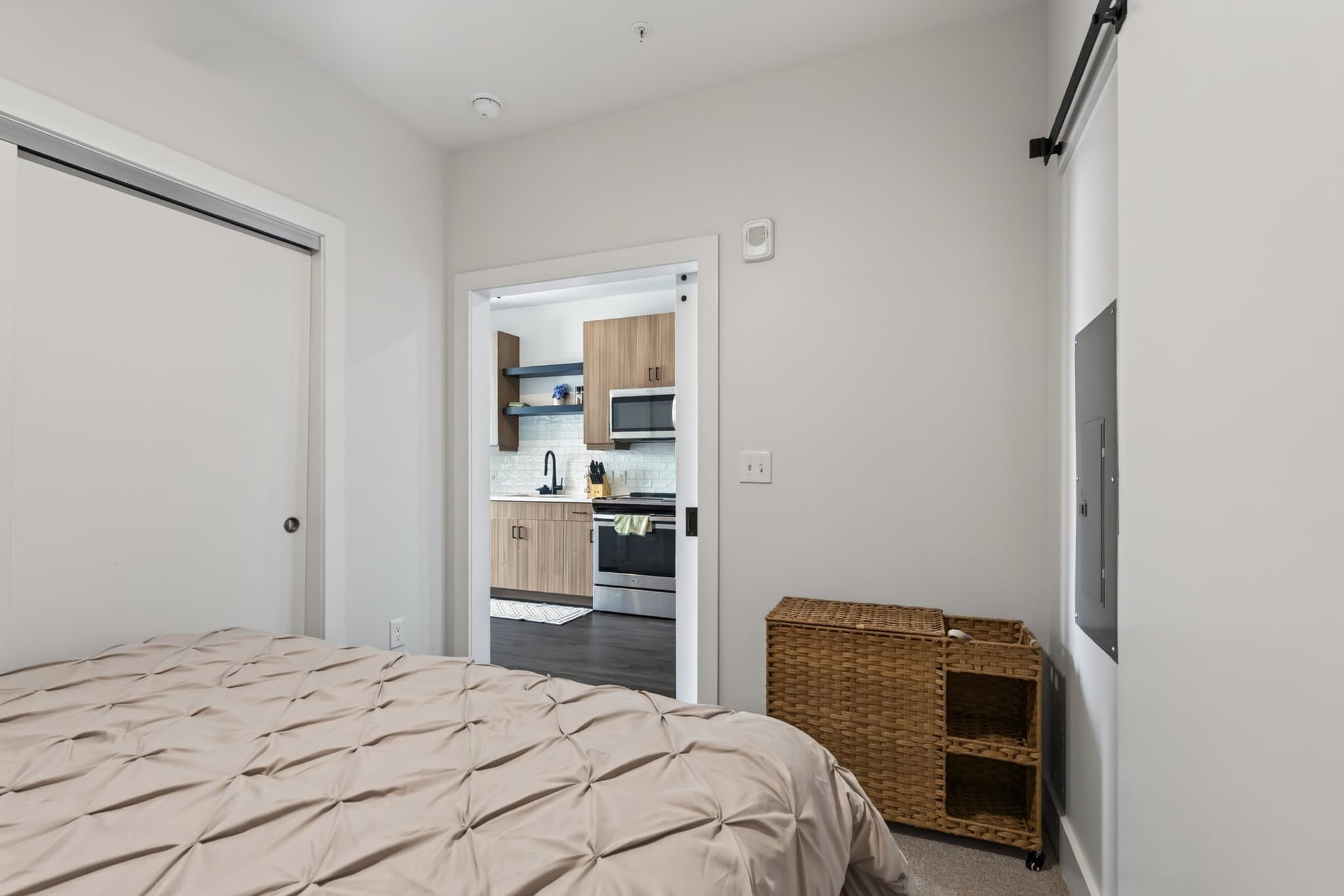 Atlanta Single Room: 980 Howell Mill Rd