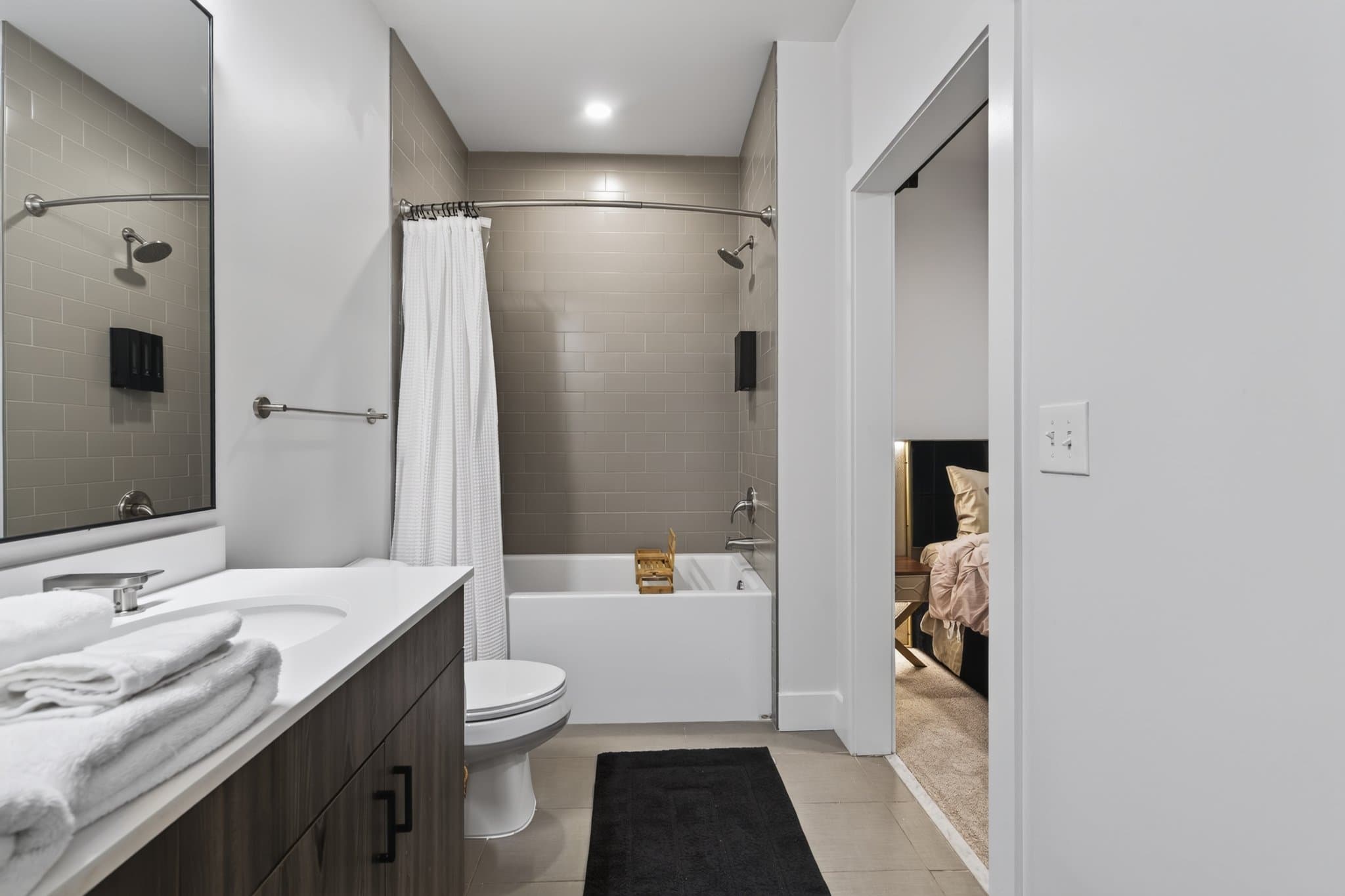 Atlanta Single Room: 980 Howell Mill Rd