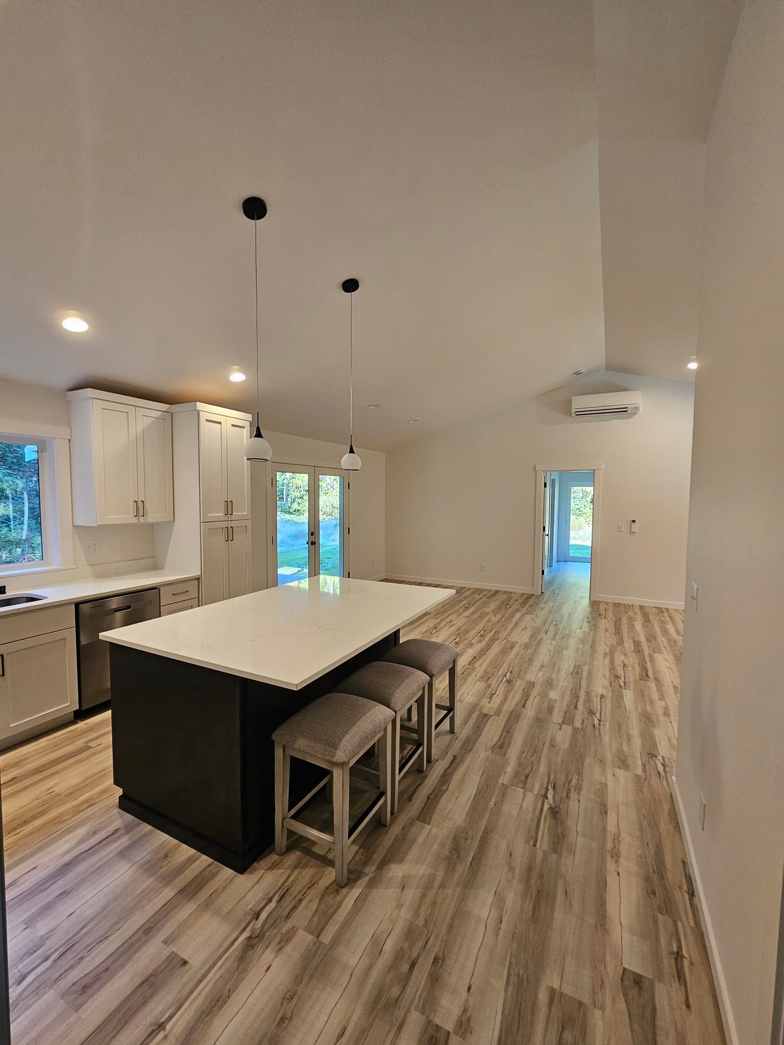 Stanwood House: 5905 148th St NW