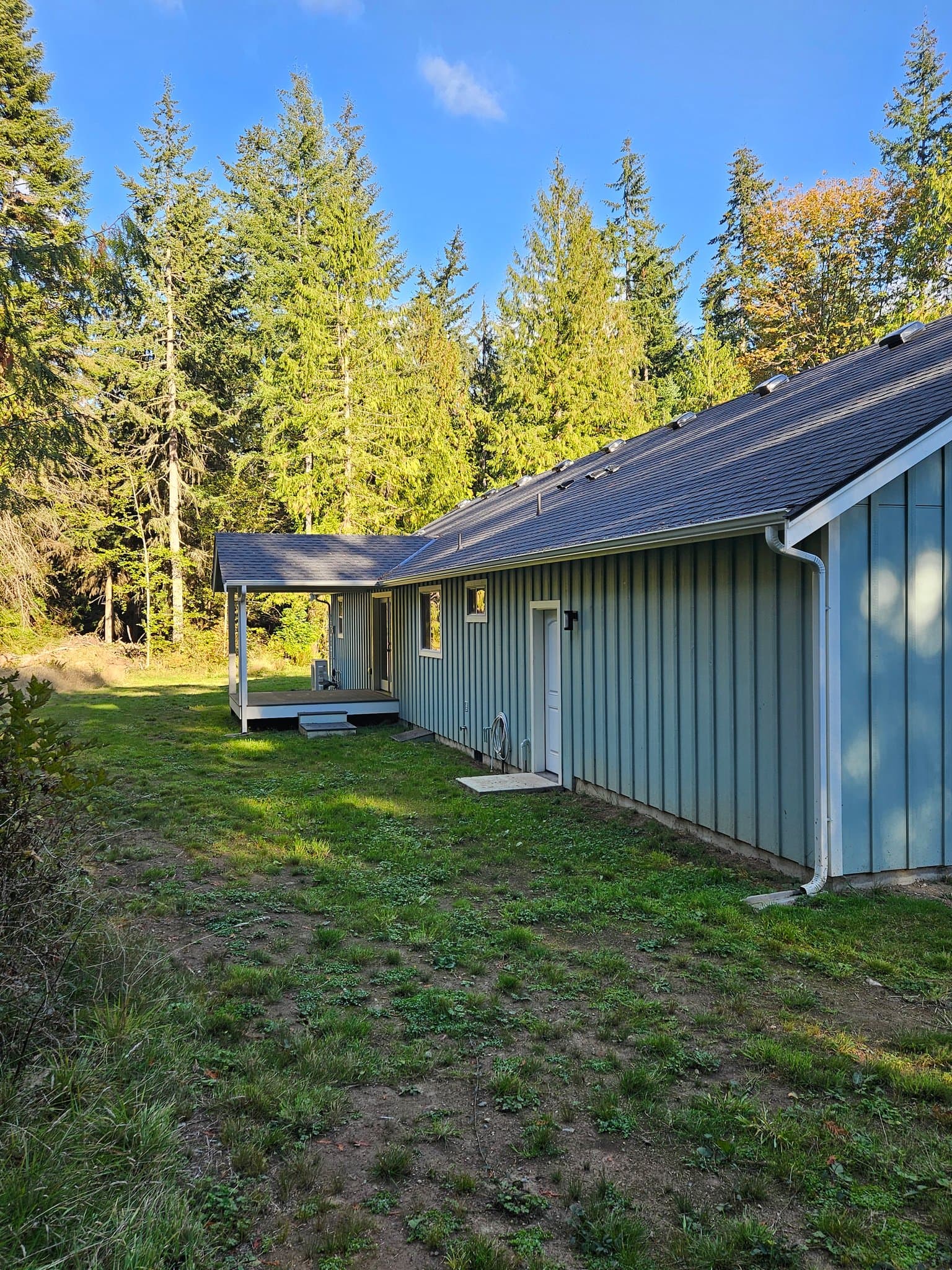 Stanwood House: 5905 148th St NW