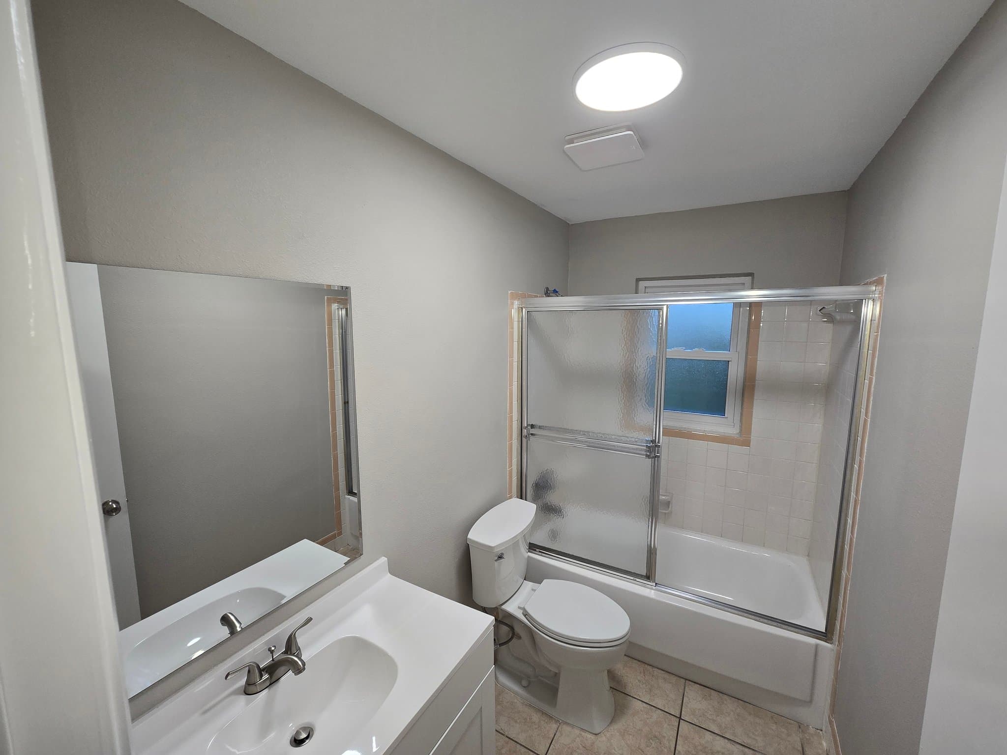 Melbourne House: 1857 Glenwood Dr