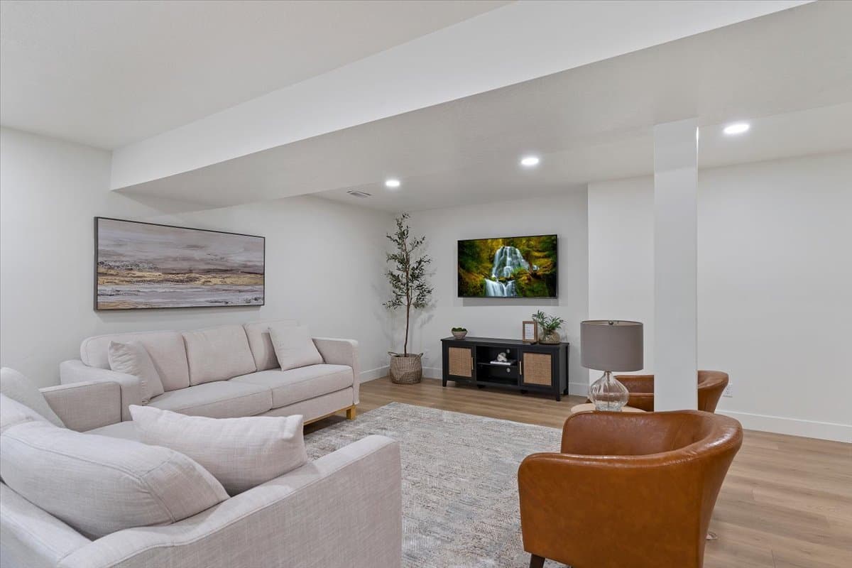 Morgan House: 4976 w Escalante Lane