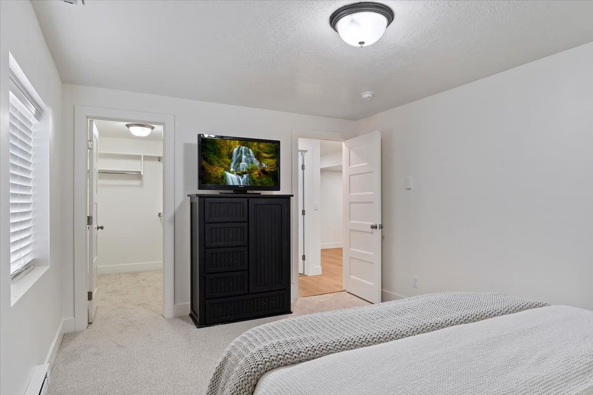 Morgan House: 4976 w Escalante Lane