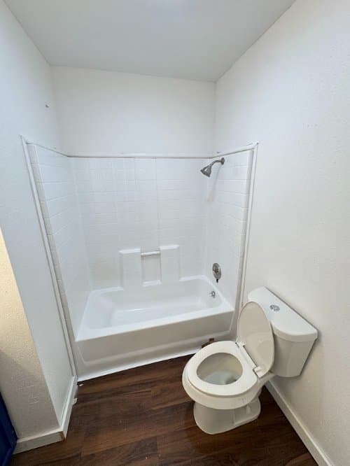 Houston Single Room: 7606 Bellingham Dr