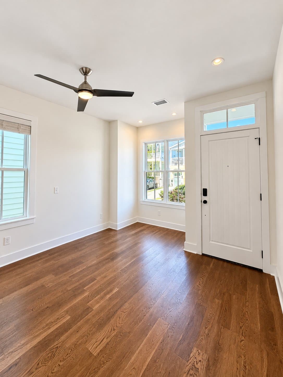 Charleston House: 13 Nunan Street