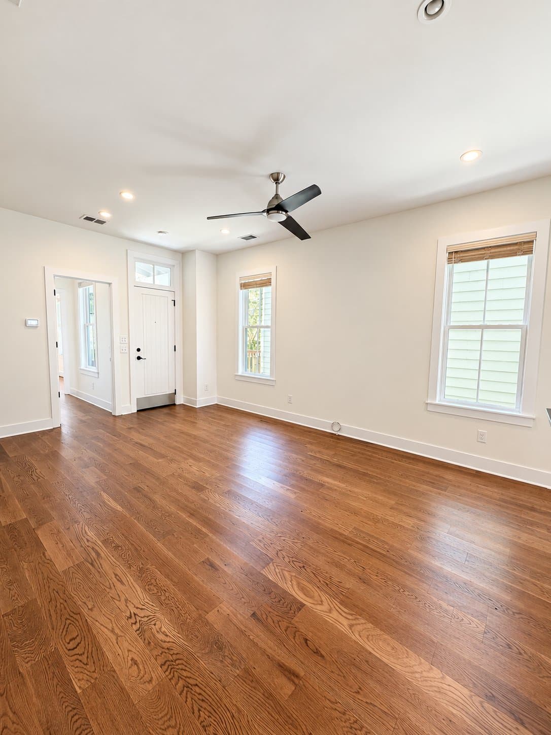 Charleston House: 13 Nunan Street