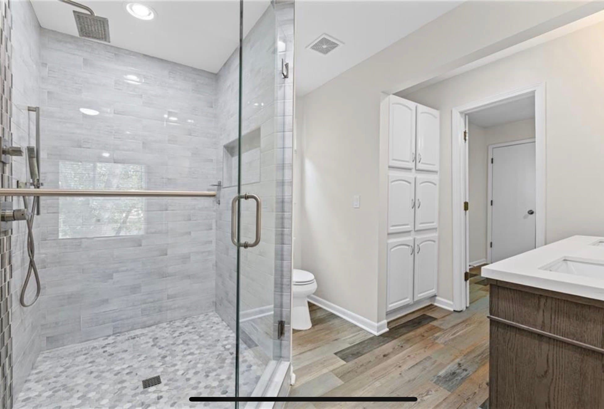 Lenexa House: 8933 Woodstone St