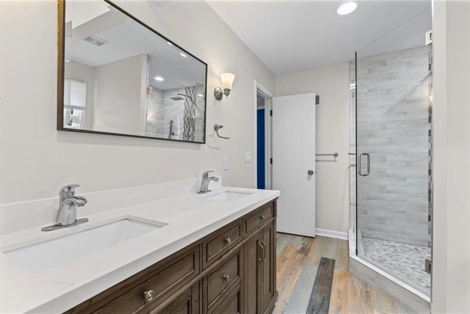 Lenexa House: 8933 Woodstone St