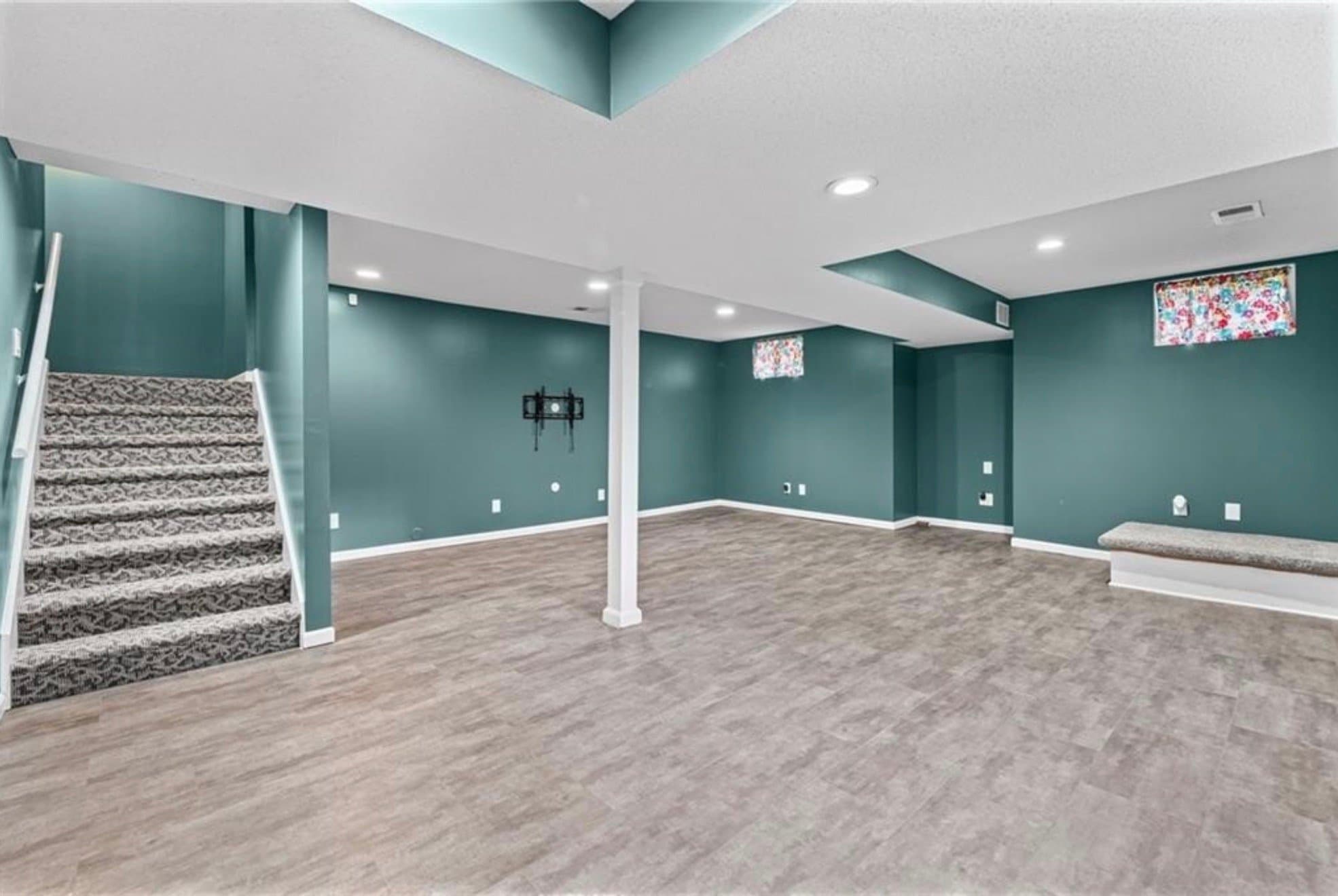 Lenexa House: 8933 Woodstone St