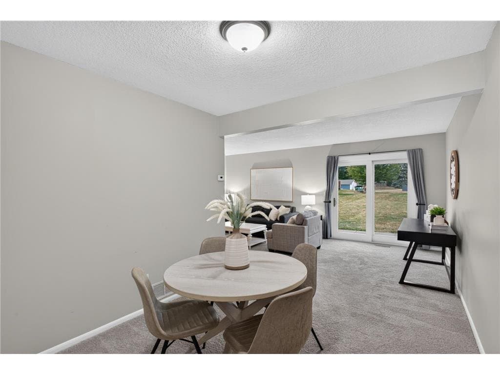 Maplewood Townhome: 456 Dorland Ct S.