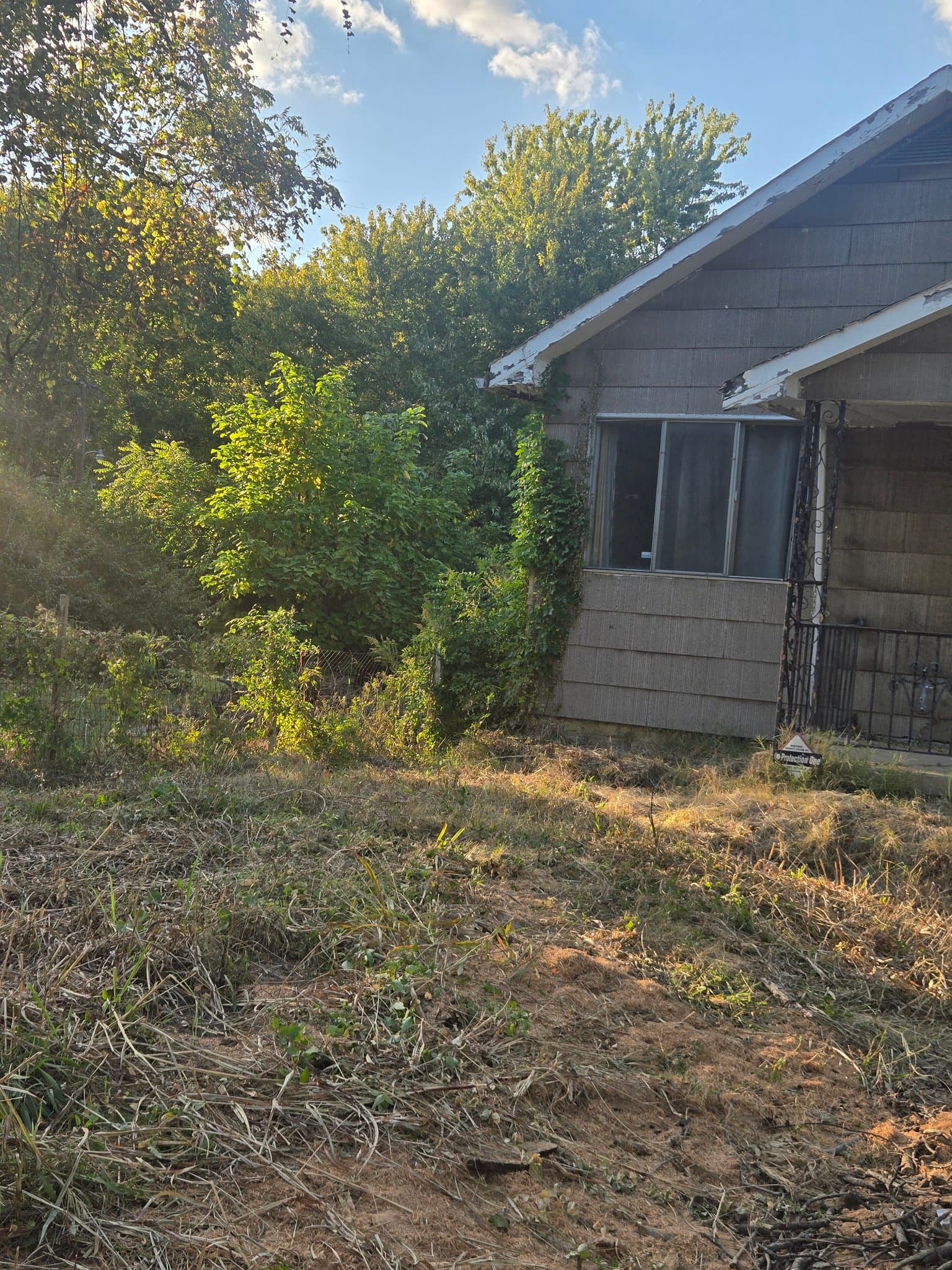 Saint Louis House: 4521 Oakwood Ave