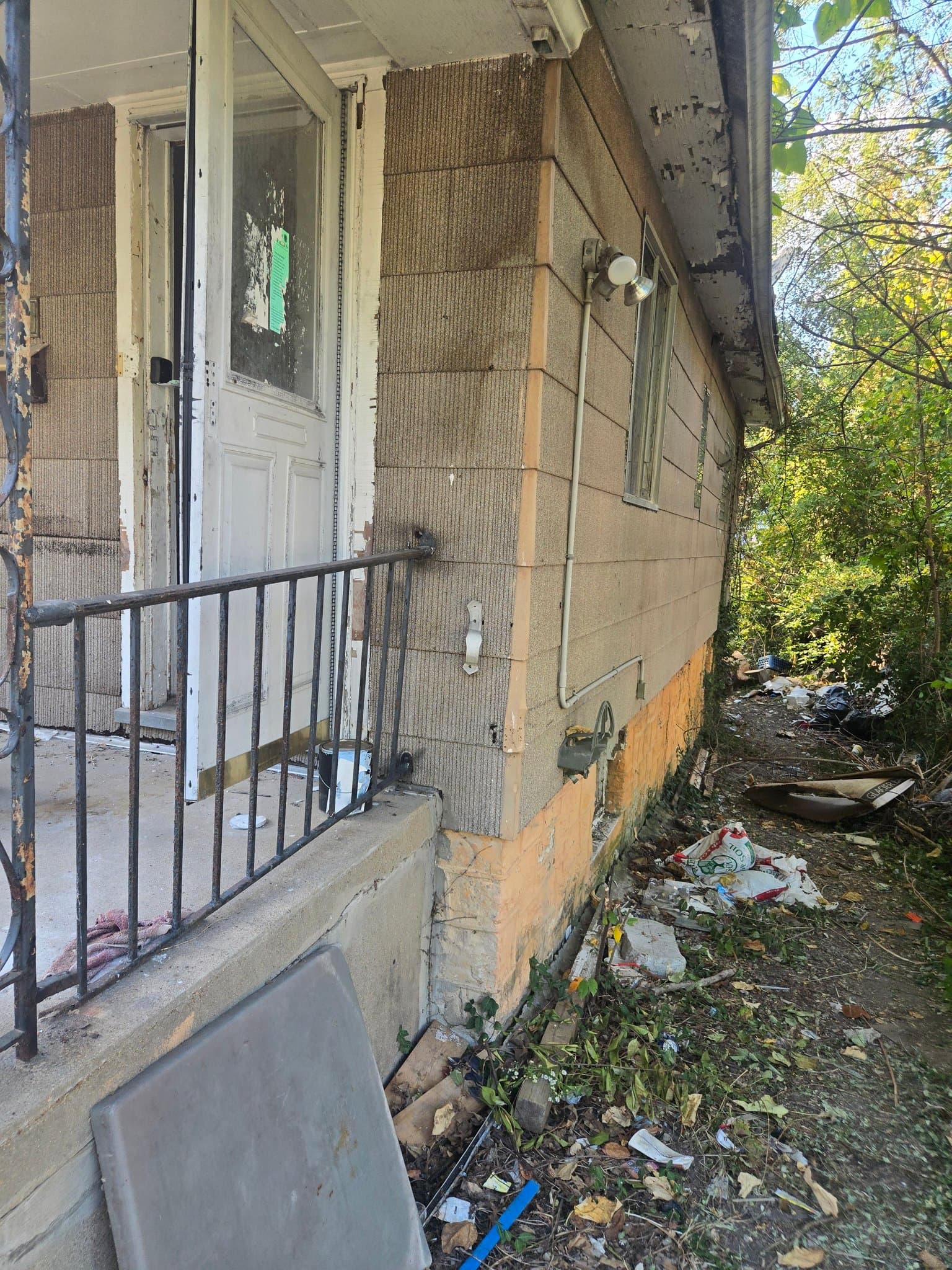 Saint Louis House: 4521 Oakwood Ave