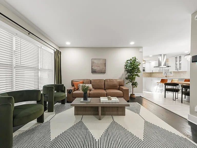 Decatur House: 2682 Miriam Ln